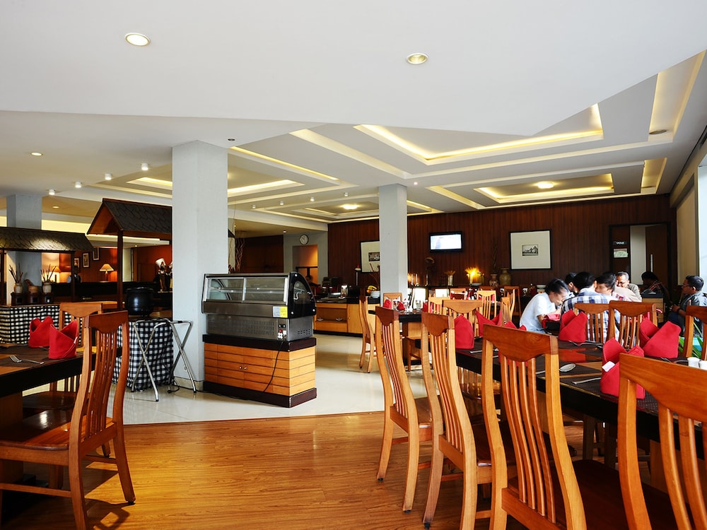 GUMILANG REGENCY HOTEL EX-GUMILANG SARI HOTEL(KT) 24/31