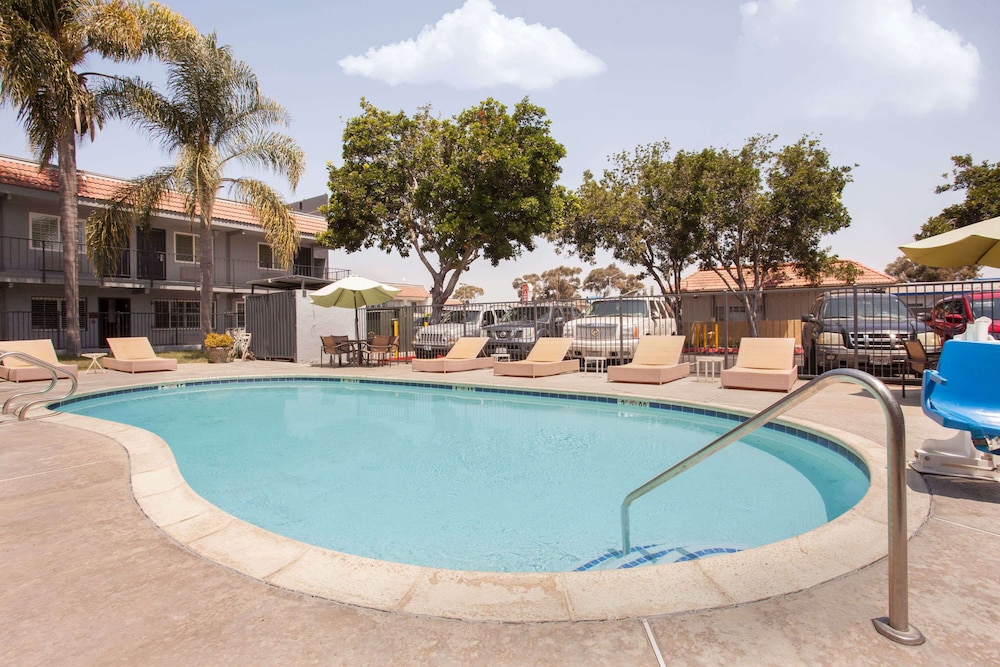Studio6 Suites San Ysidro, CA – San Diego South Bay in SAN DIEGO - CA