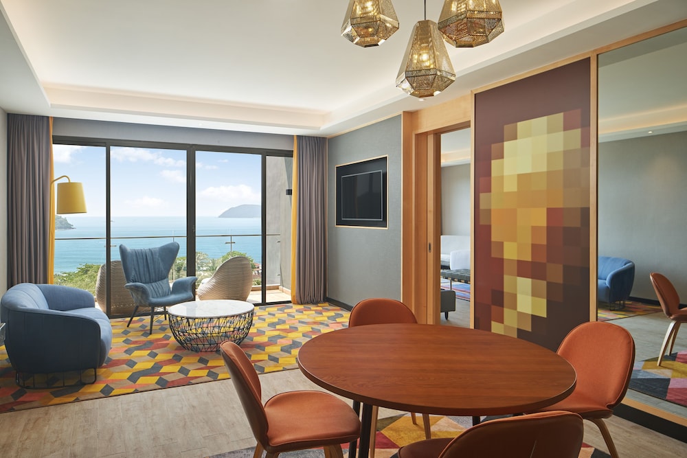 Aloft Langkawi Pantai Tengah 32/55