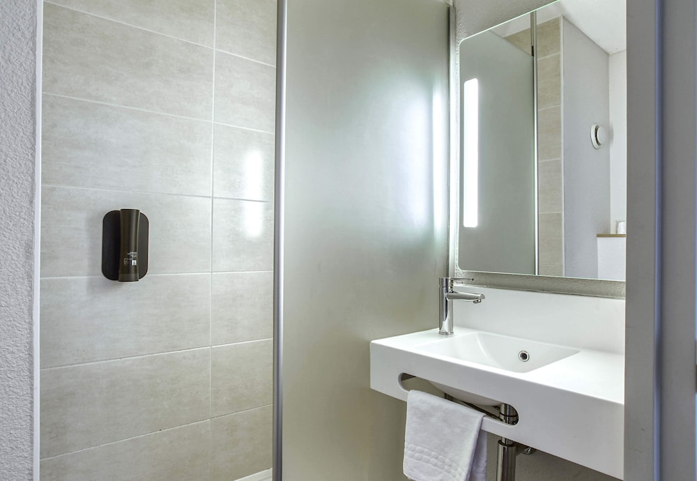 B&B Hotel Angouleme 46/47
