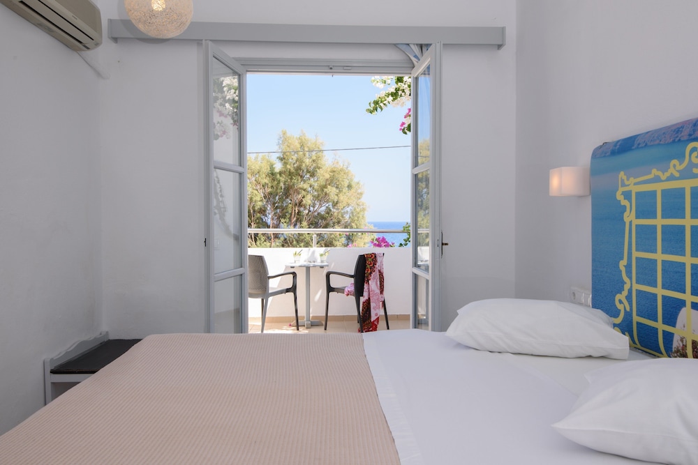 Rk Beach Hotel 28/52