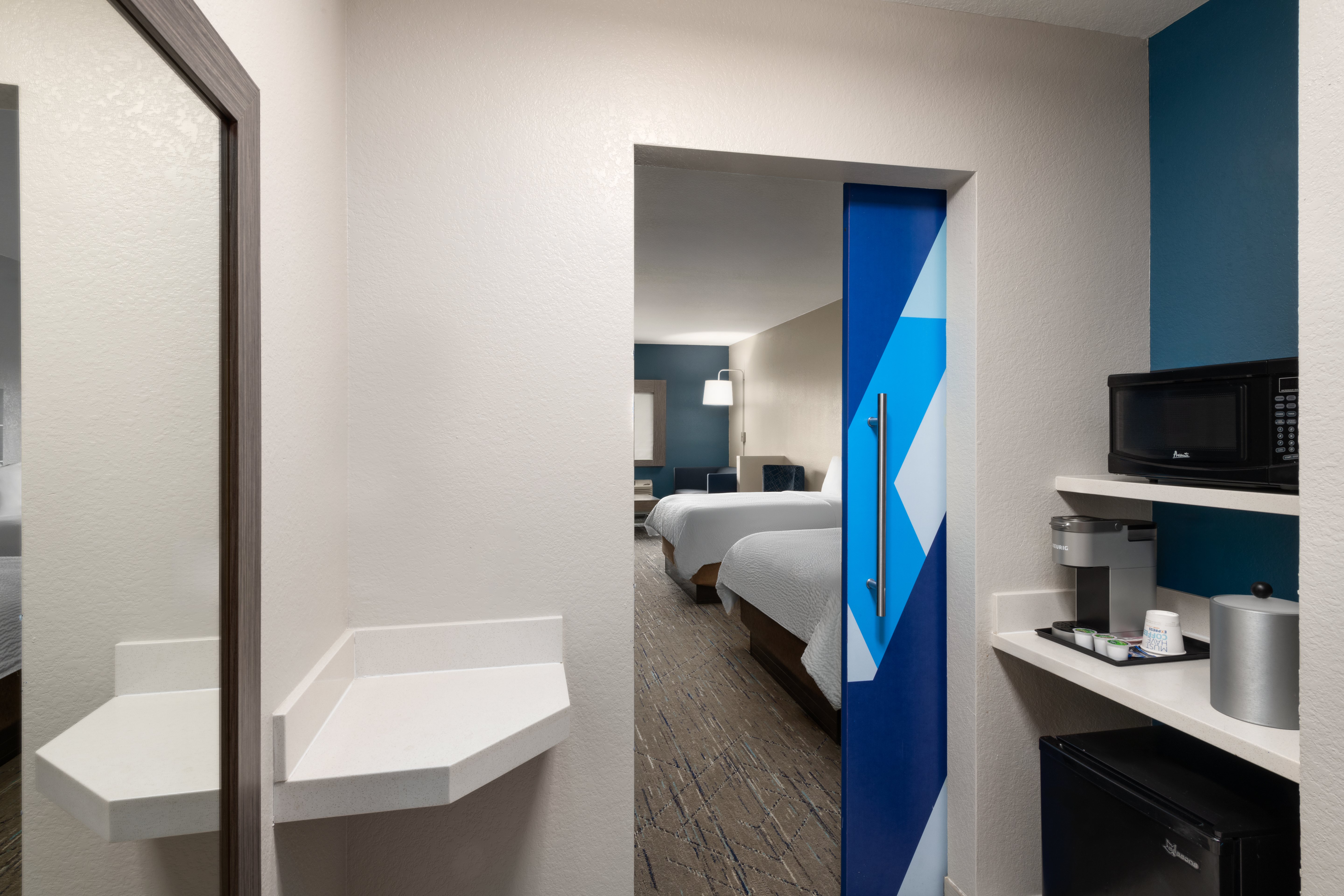 Leisure, King Bed، Holiday Inn Express Suites Boynton Beach West 3/3