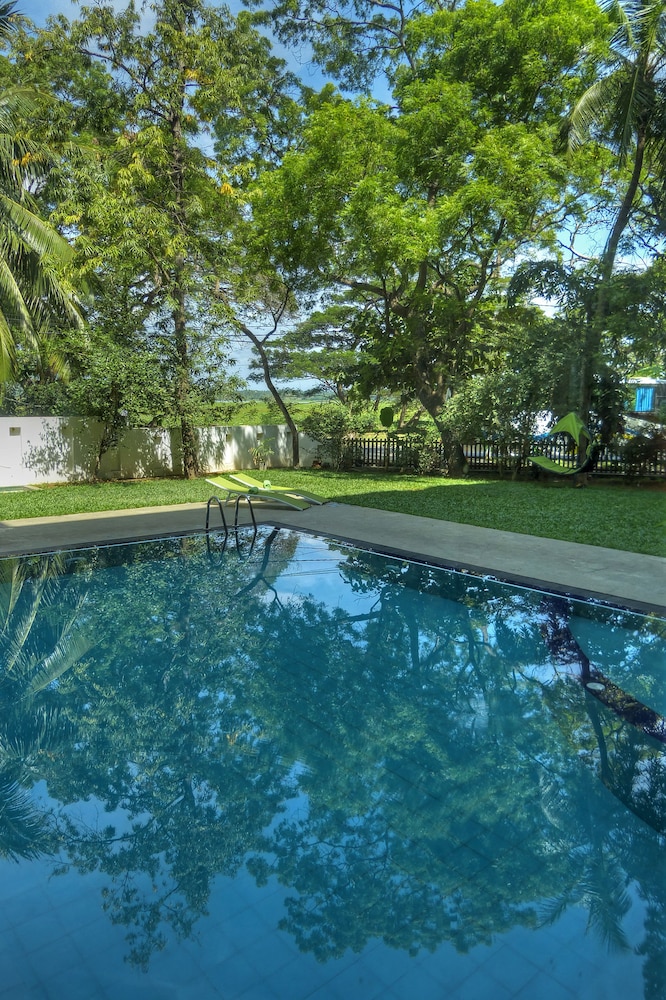 The Rain Tree Hotel 21/38