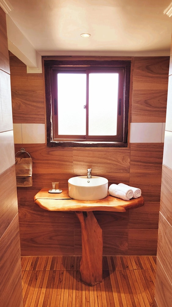 Hotel Uka Mana 23/50