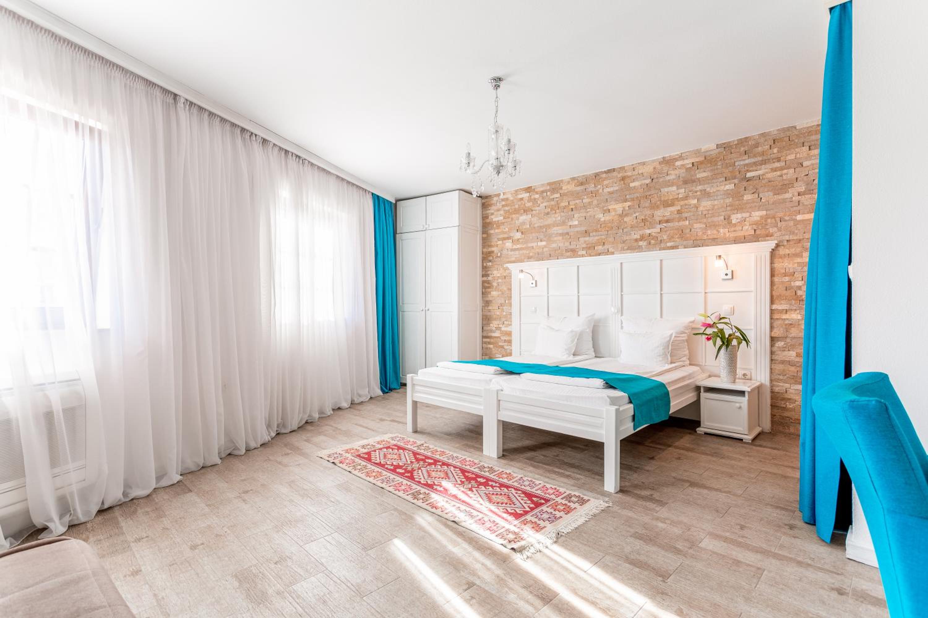 غرفة بسرير كوين، Kriva Cuprija Hotel 2/2