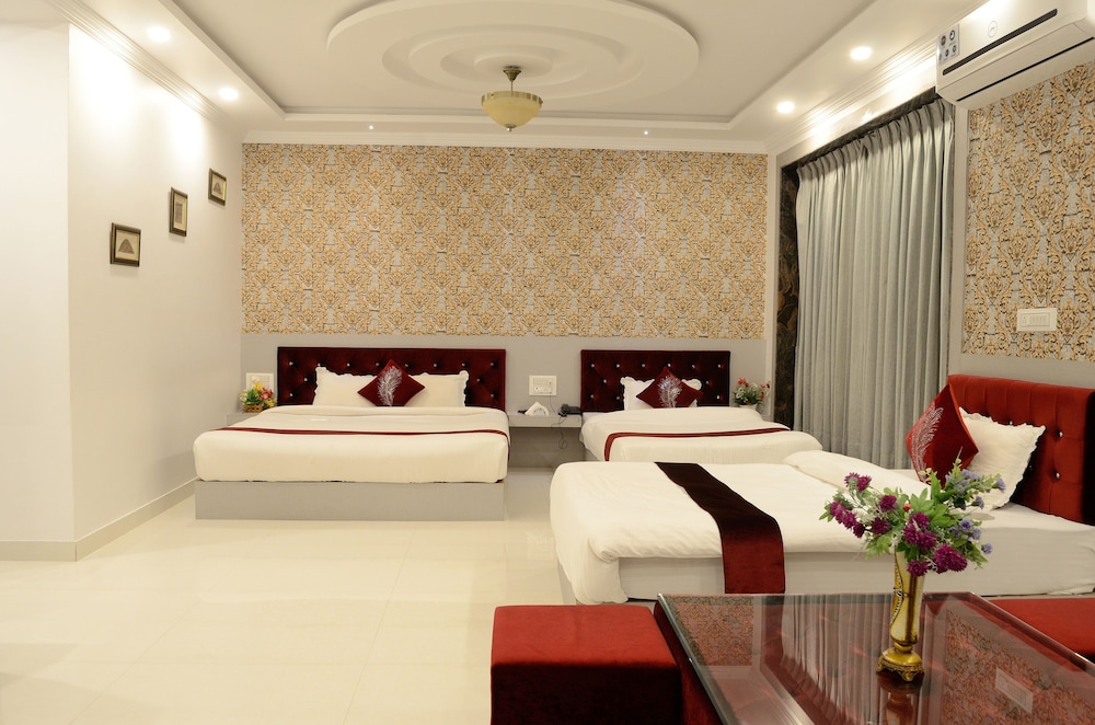 Ambay Villa 24/50