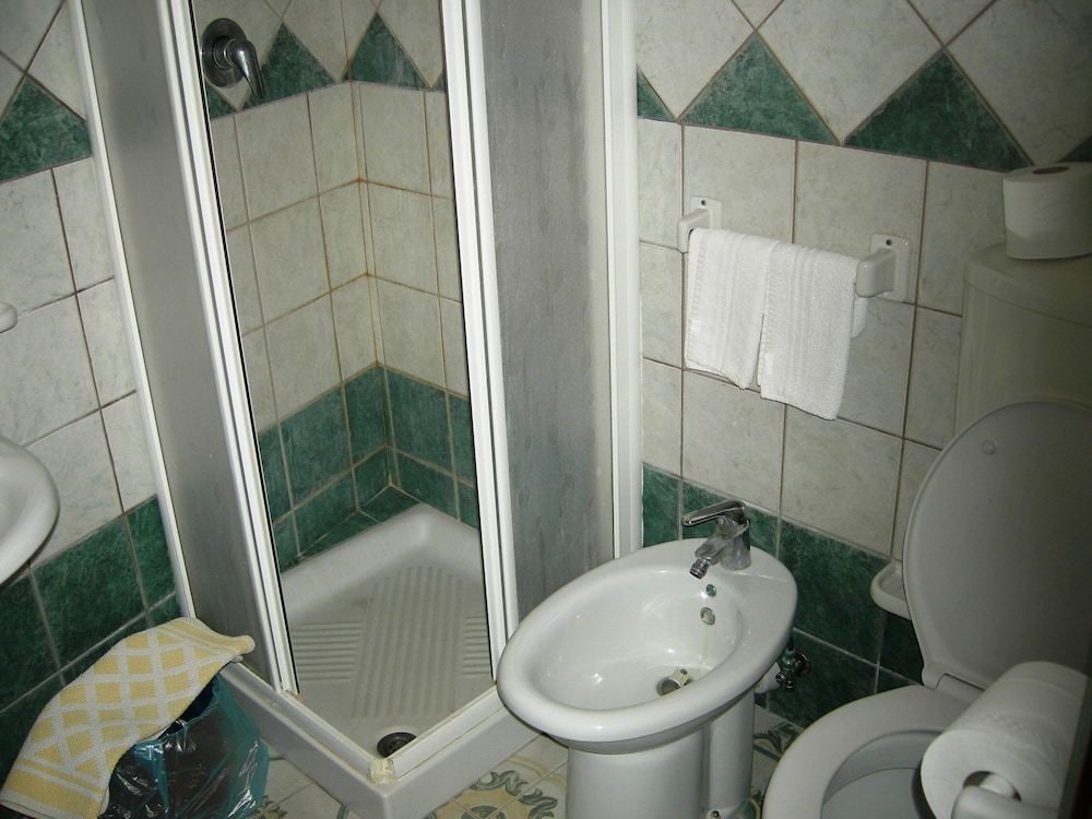 HOTEL CASTIGLIONE 73/74