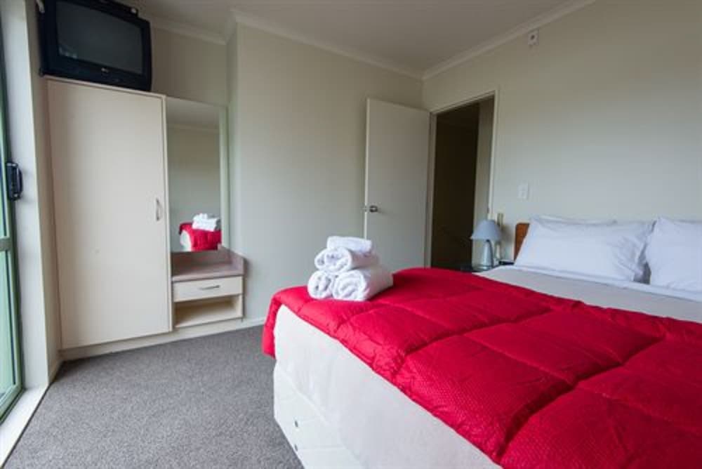 Hamilton Settlers Motor Lodge 13/37