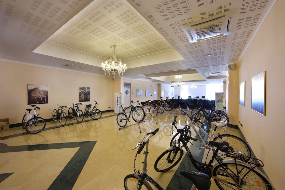 Ulisse Deluxe Hostel 27/42
