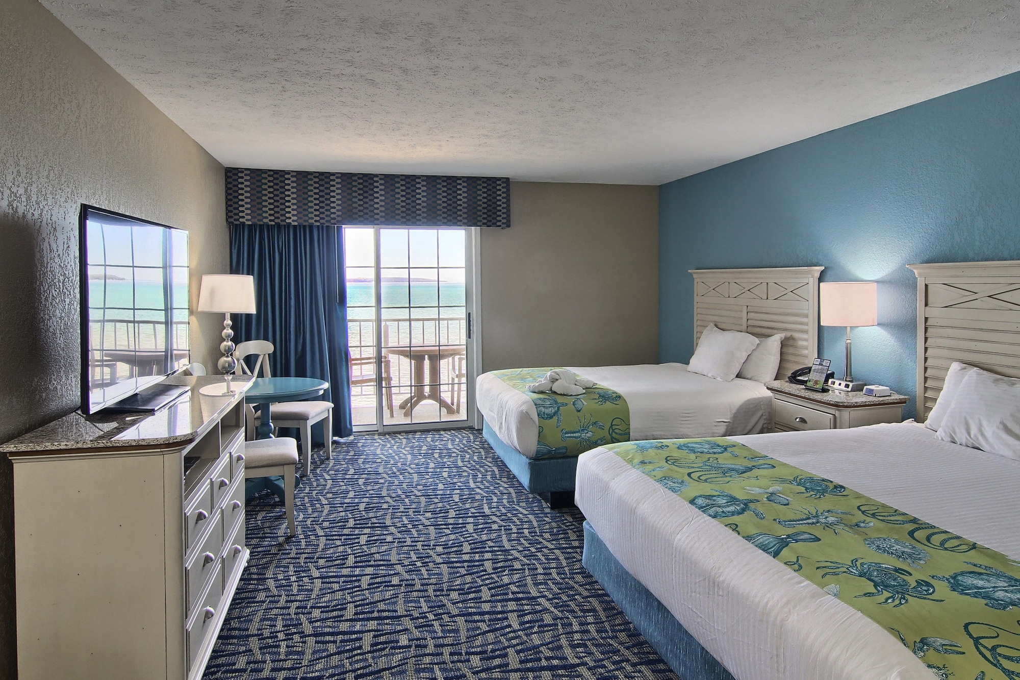 STANDARD, KING AND QUEEN BED, BEACH VIEW