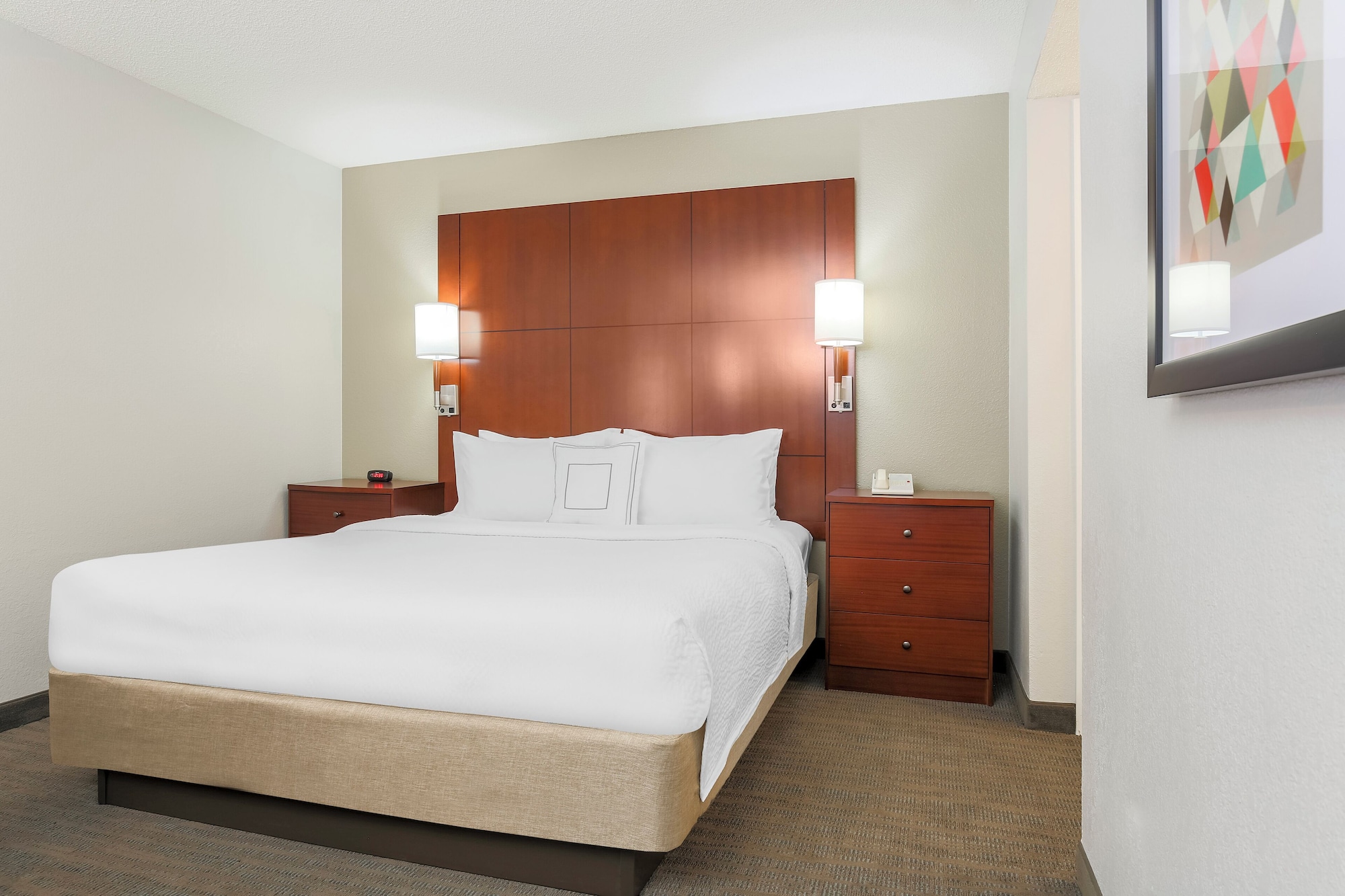 جناح بسريرين مزدوجين بغرفتي نوم