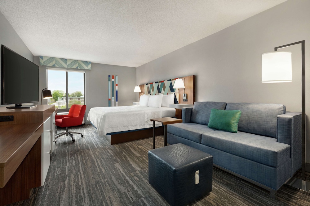 Hampton Inn Kansas City/Blue Springs 27/36