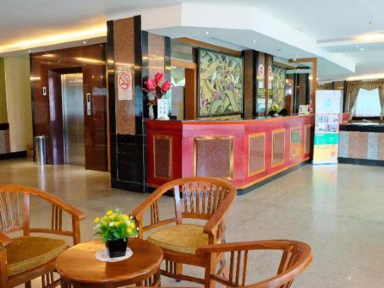Plaza Hotel Harco Mangga Dua 6/23