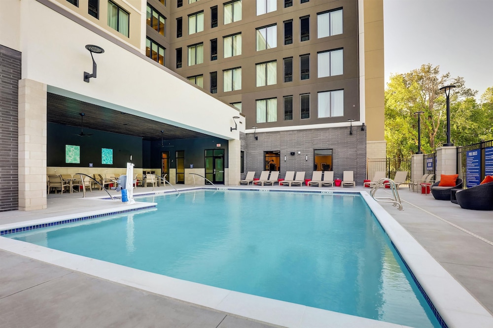 Drury Plaza Hotel North Charleston 52/55