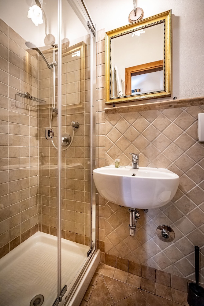 tourist house liberty