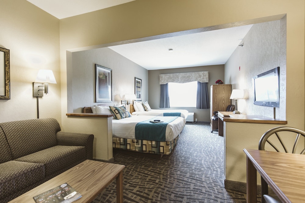 Expressway Suites Bismarck 23/65
