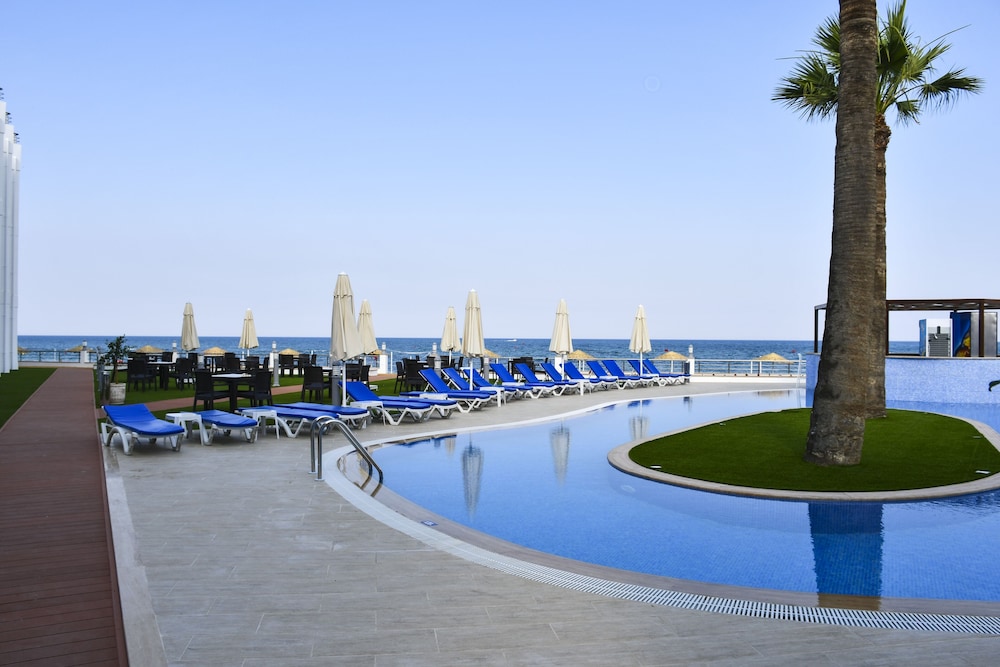 Mimoza Beach Hotel 39/45