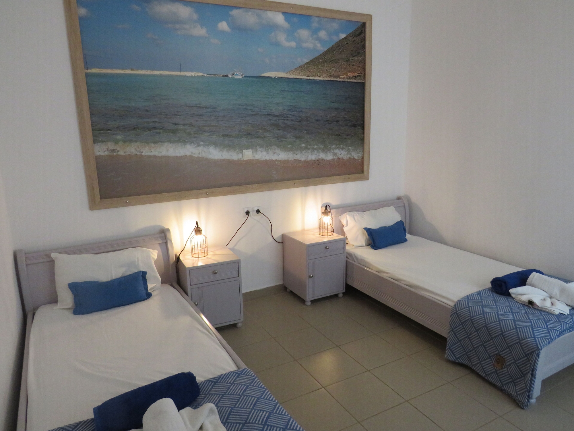2 BEDROOMS, APARTMENT