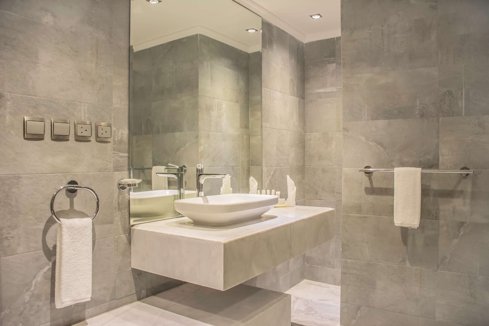 منتجع راديسون بلو الخبر، شاطئ نصف القمر(Radisson Blu Resort Al Khobar Half Moon Bay) 69/69