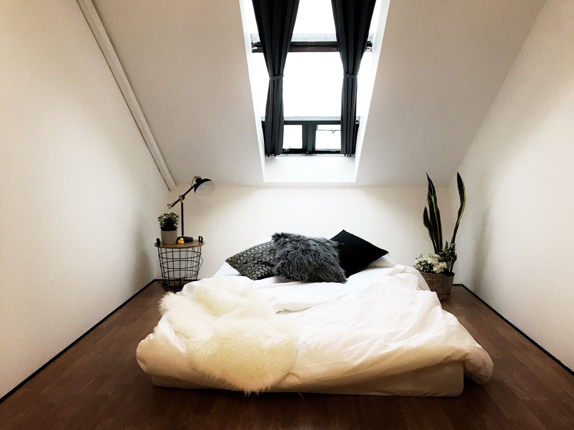 LOFT, STANDARD, SHARED BATHROOM