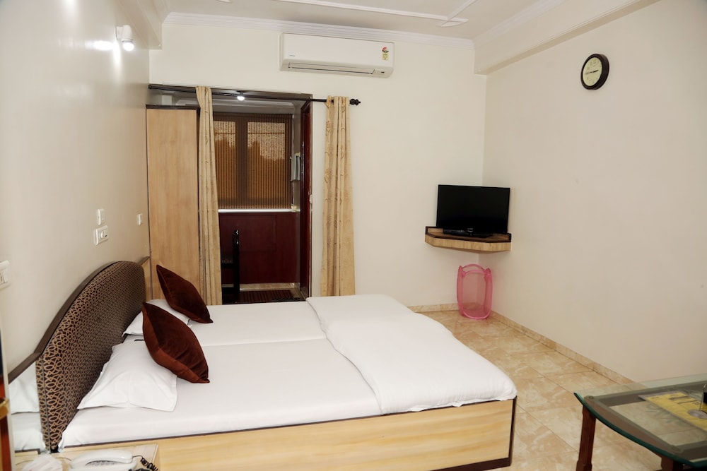 Hotel Jyoti 29/49