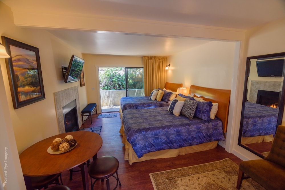 Inn at Buckhorn Cove 29/59