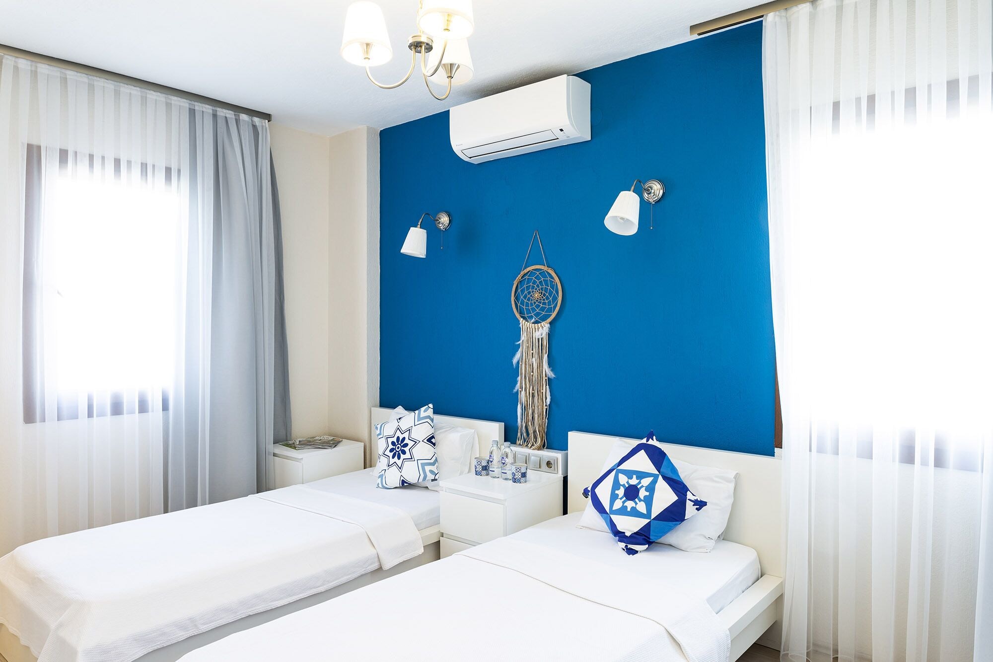 STANDARD, TWIN BEDS