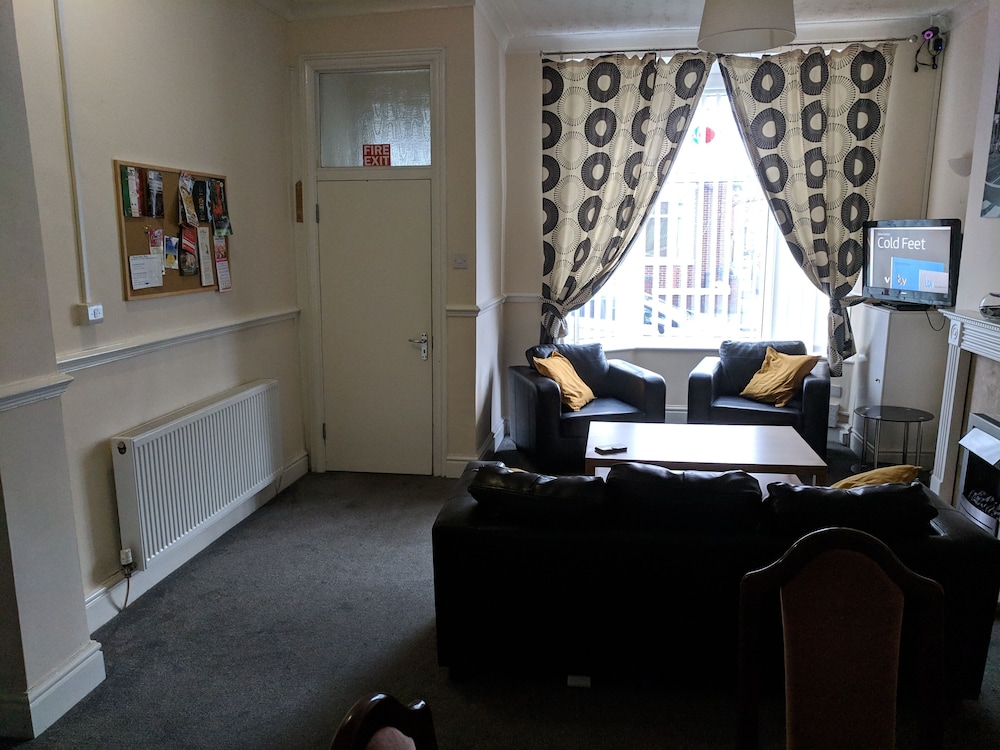 Fern Lodge 12/33