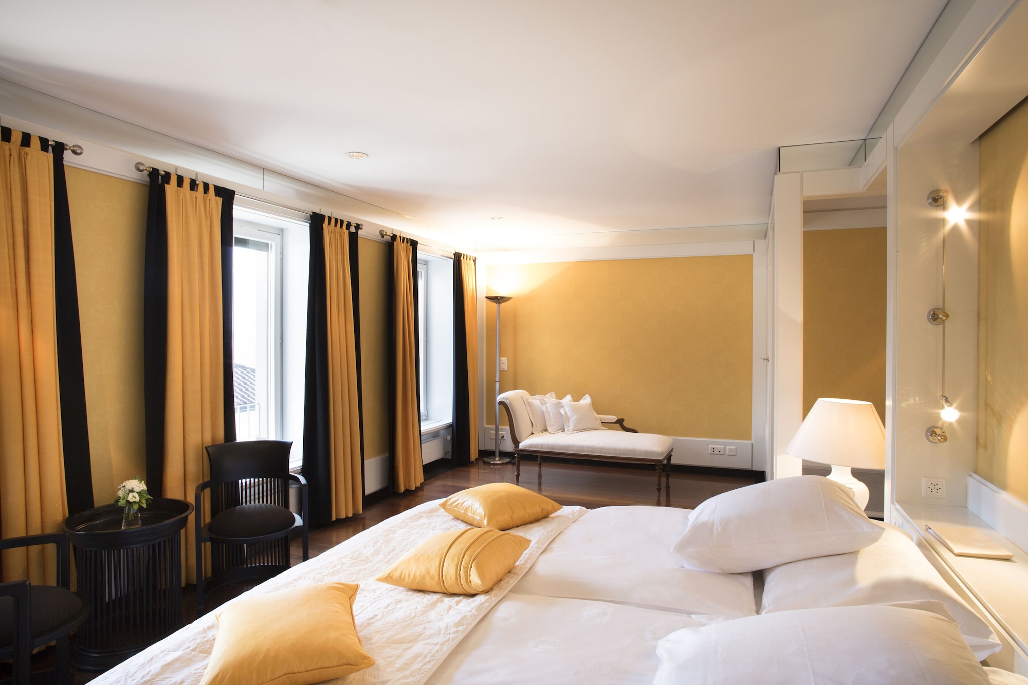 Tower, Suite, 2 King Beds