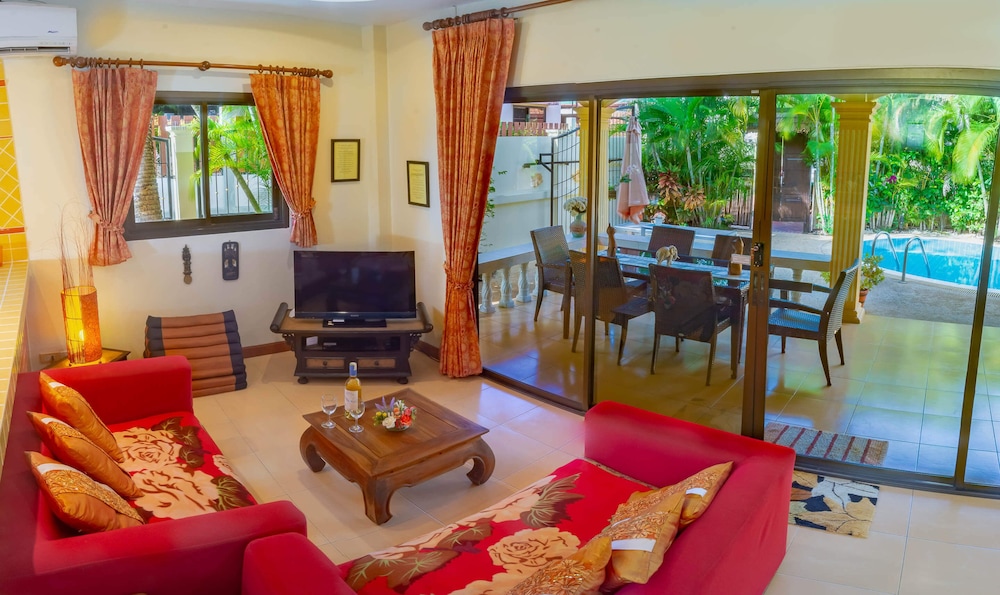 Coconut Paradise Villas 20/50