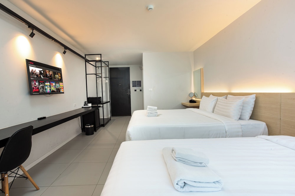 BOOK Design HOTEL -SHA Extra Plus 10/50
