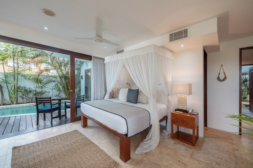Batu Karang Lembongan Resort and Spa 33/85