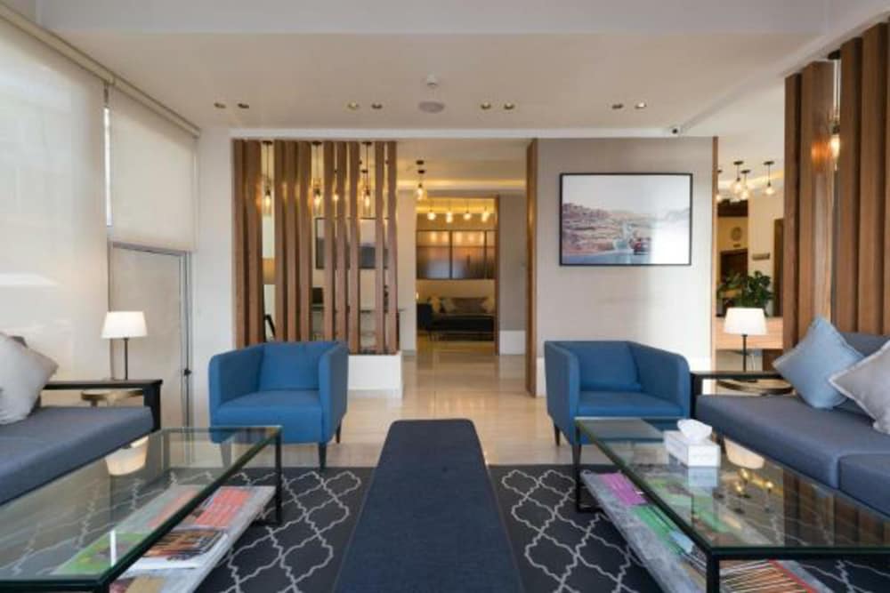 THE CONROY BOUTIQUE HOTEL 16/38