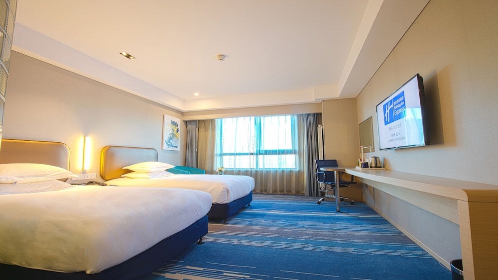 HOLIDAY INN EXPRESS CHIFENG HONGSHAN 19/50