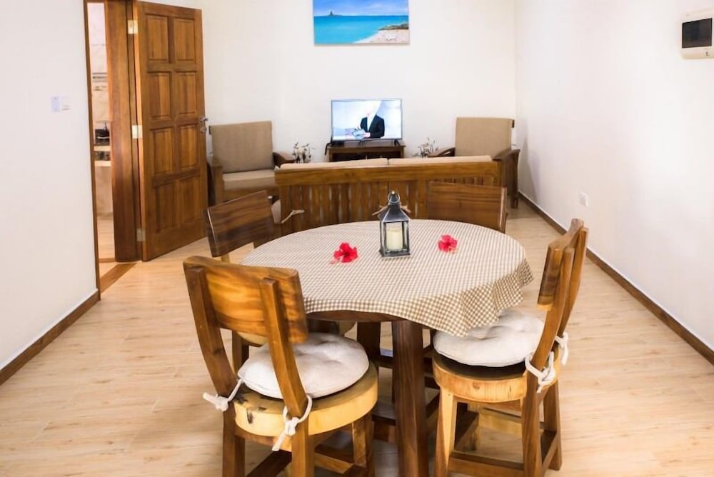Seashell Beach Villa 14/32