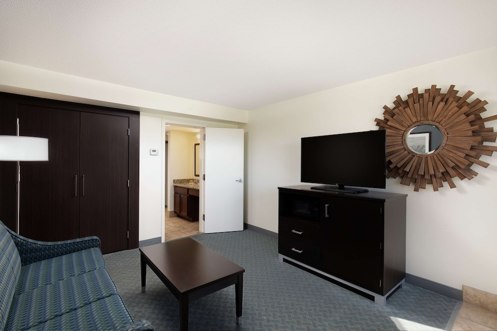 DoubleTree Resort by Hilton Myrtle Beach Oceanfront 63/97