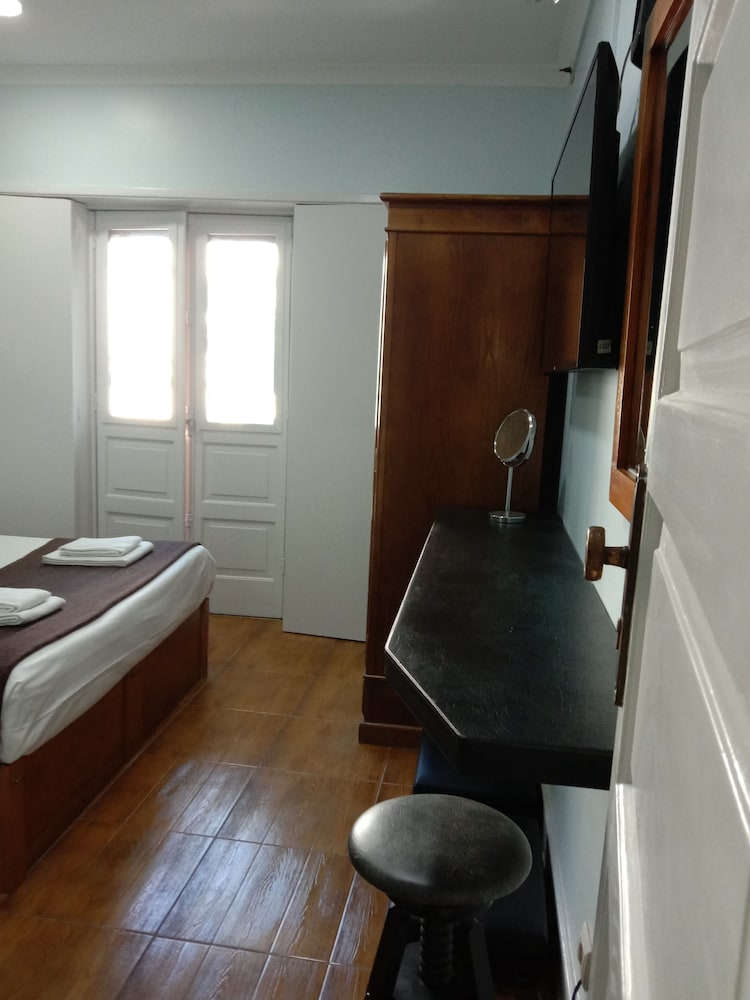 RESIDENCIAL FARIA GUIMARAES 47/68