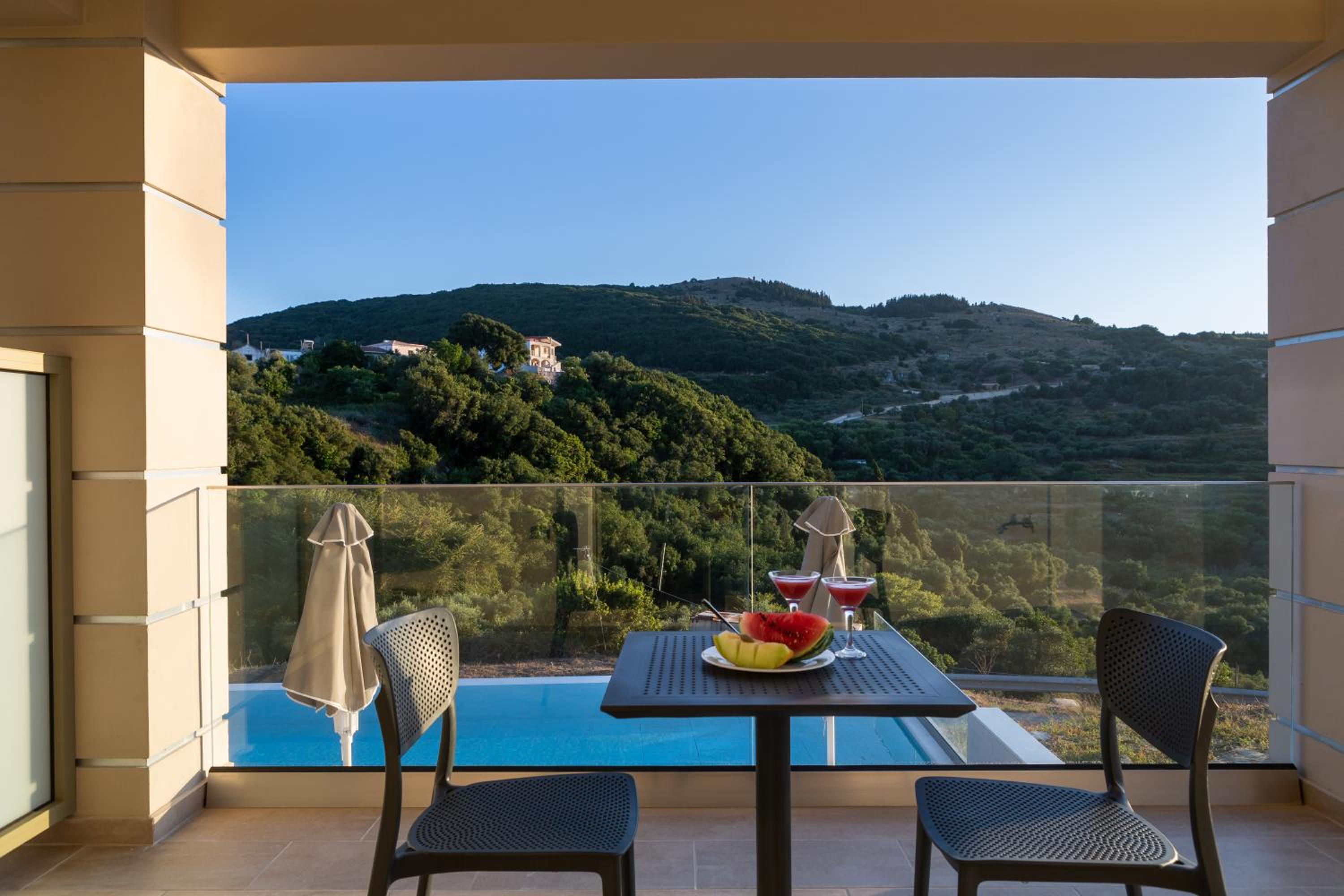 Sky View Suites 32/50