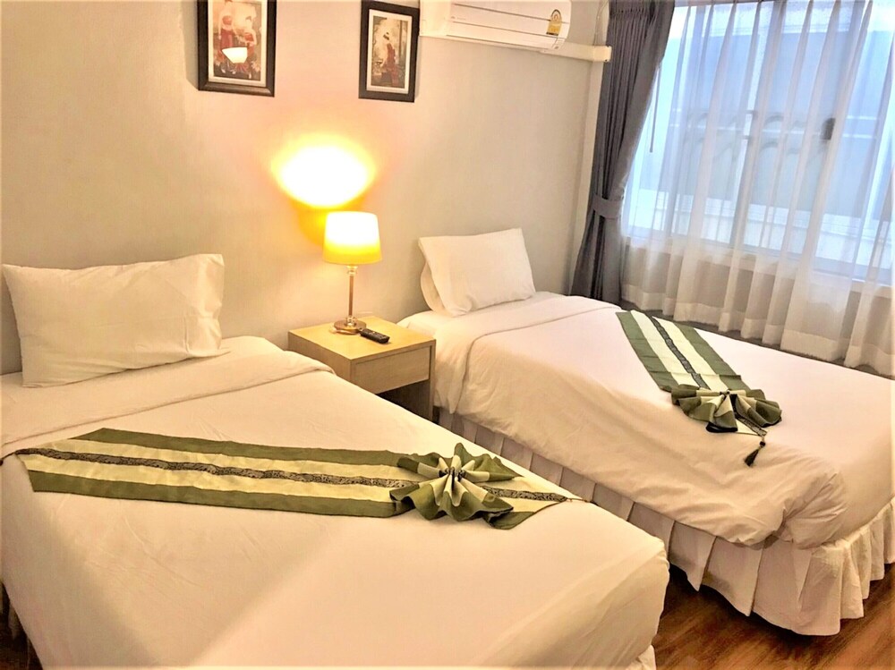 RATANA HOTEL CHIANG MAI 17/49