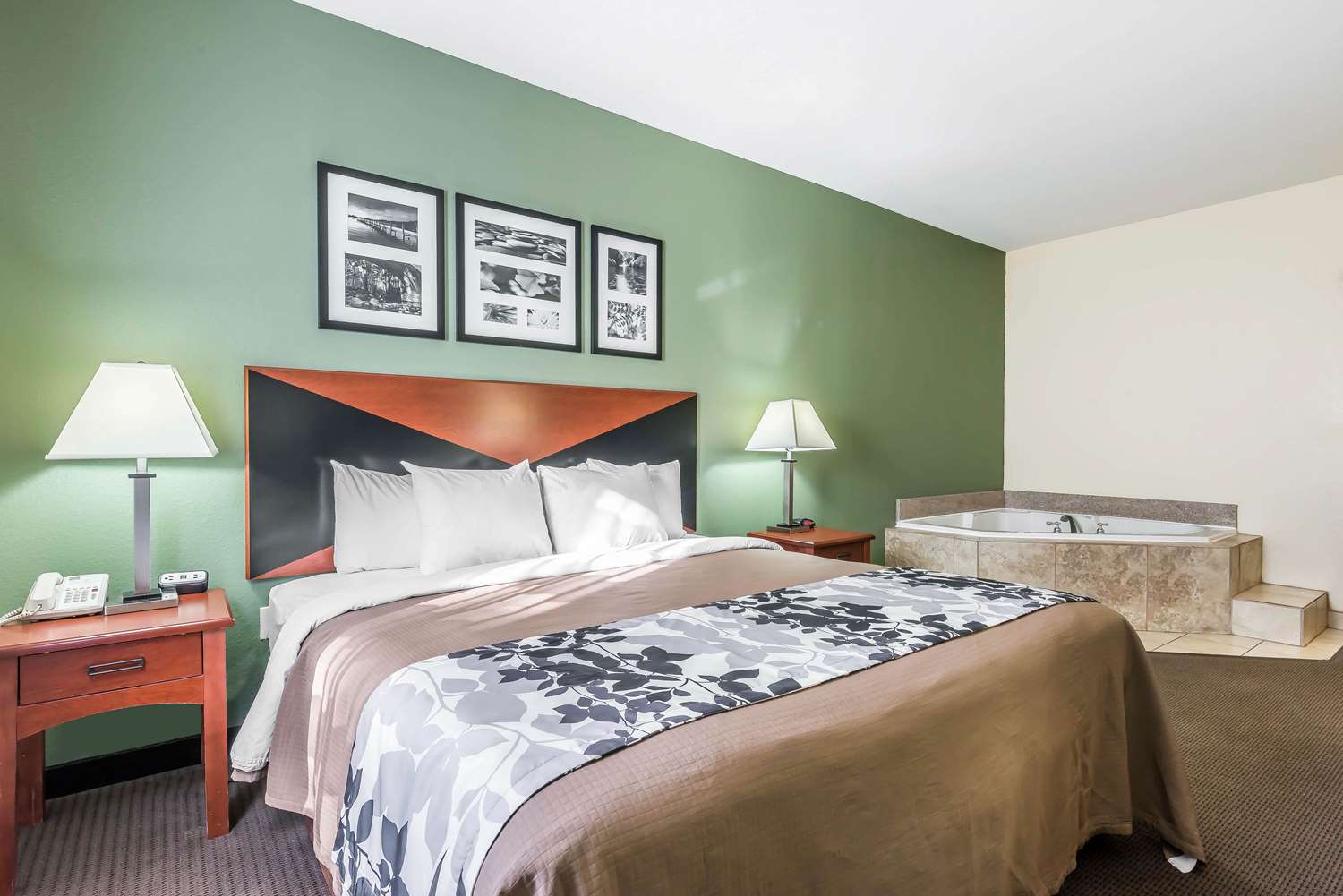 Sleep Inn & Suites University Shands 13/47