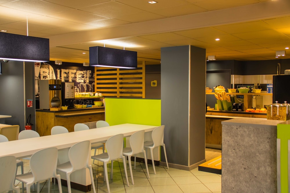 Ibis Budget Marseille Vieux Port 56/67