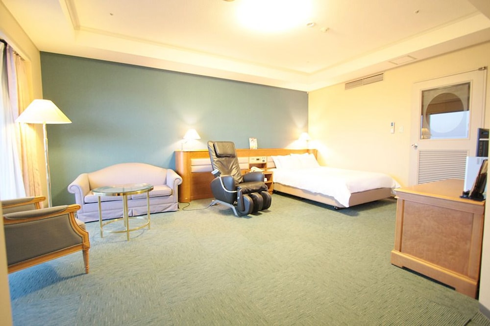 Sendai Hills Hotel 12/37