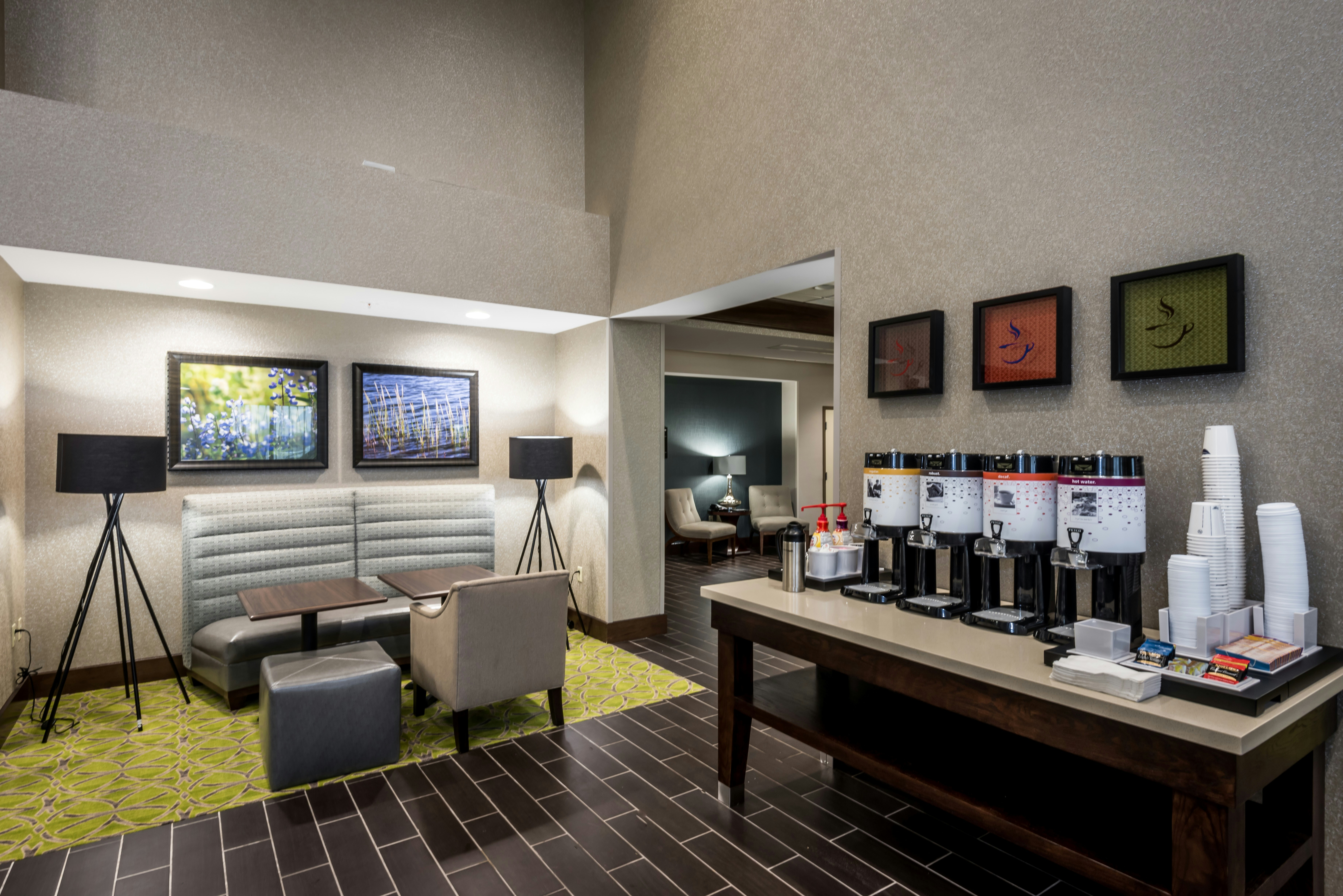 Hampton Inn and Suites Hammond 21/33