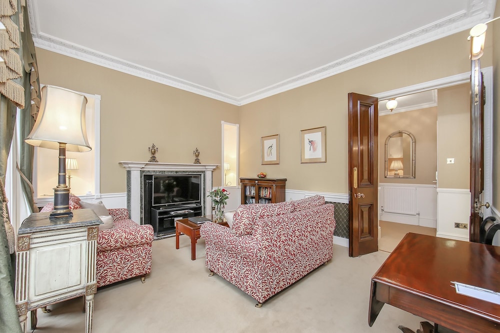 10 Curzon Street By Mansley Serviced Apartments 17/26