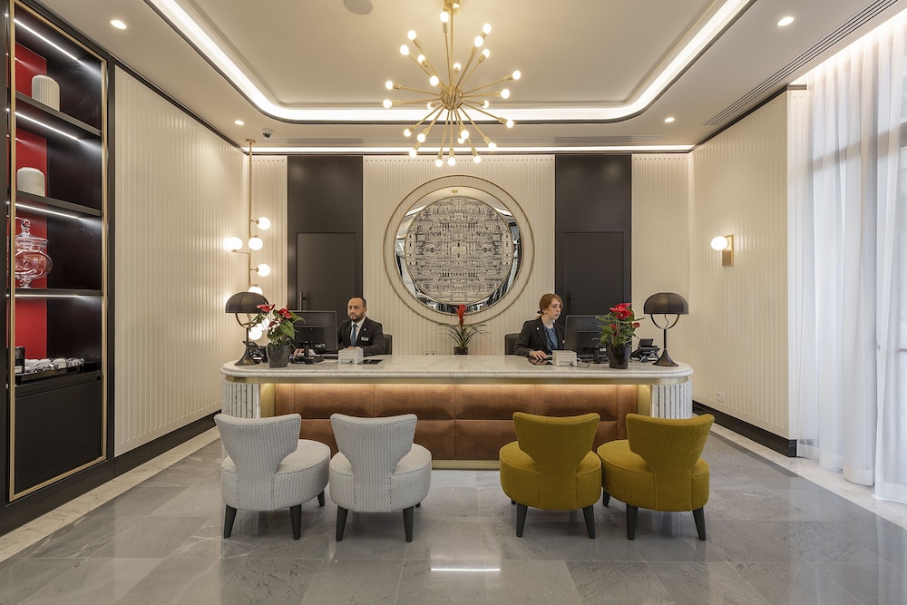 H10 Palazzo Galla 60/70