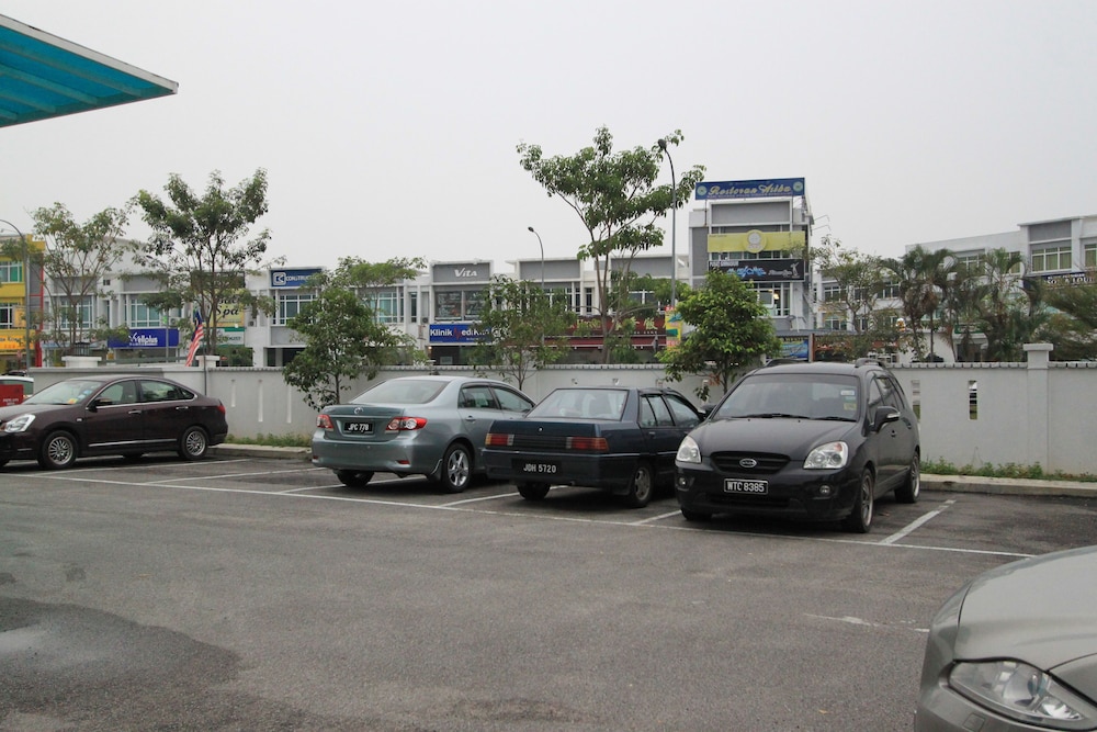 Le Garden Hotel 40/43