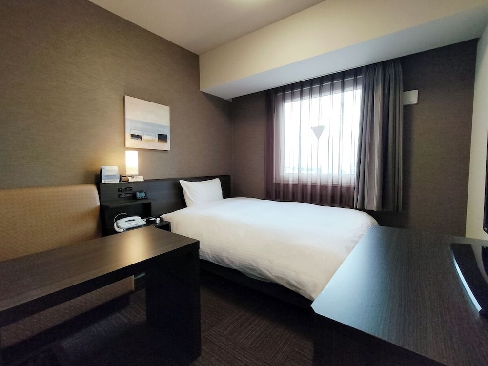 HOTEL ROUTE INN TAKAOKA EKIMAE 25/53