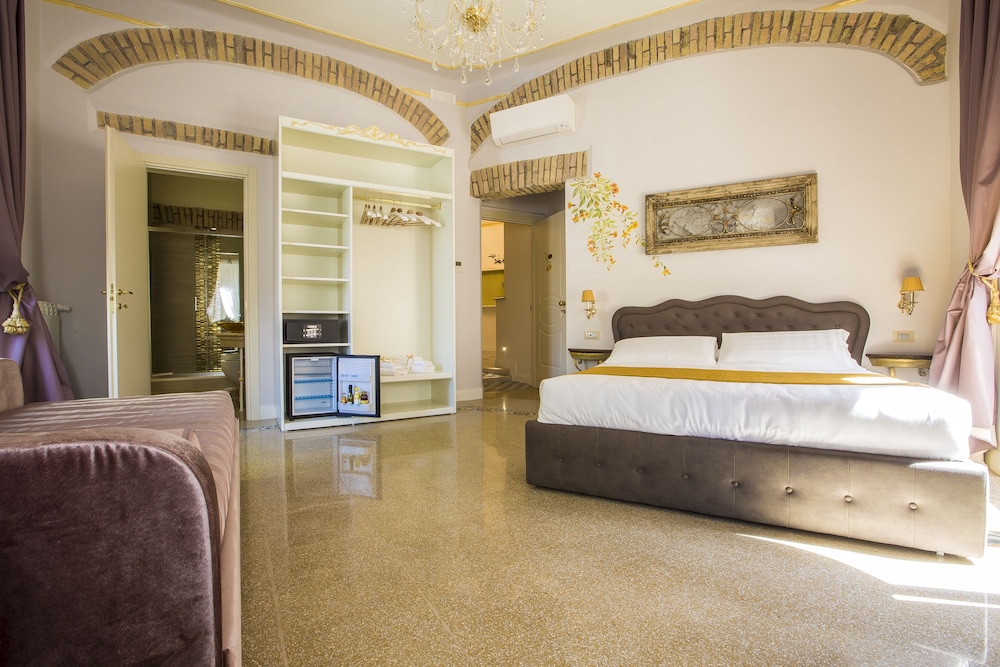 Trastevere Royal Suite 8/53