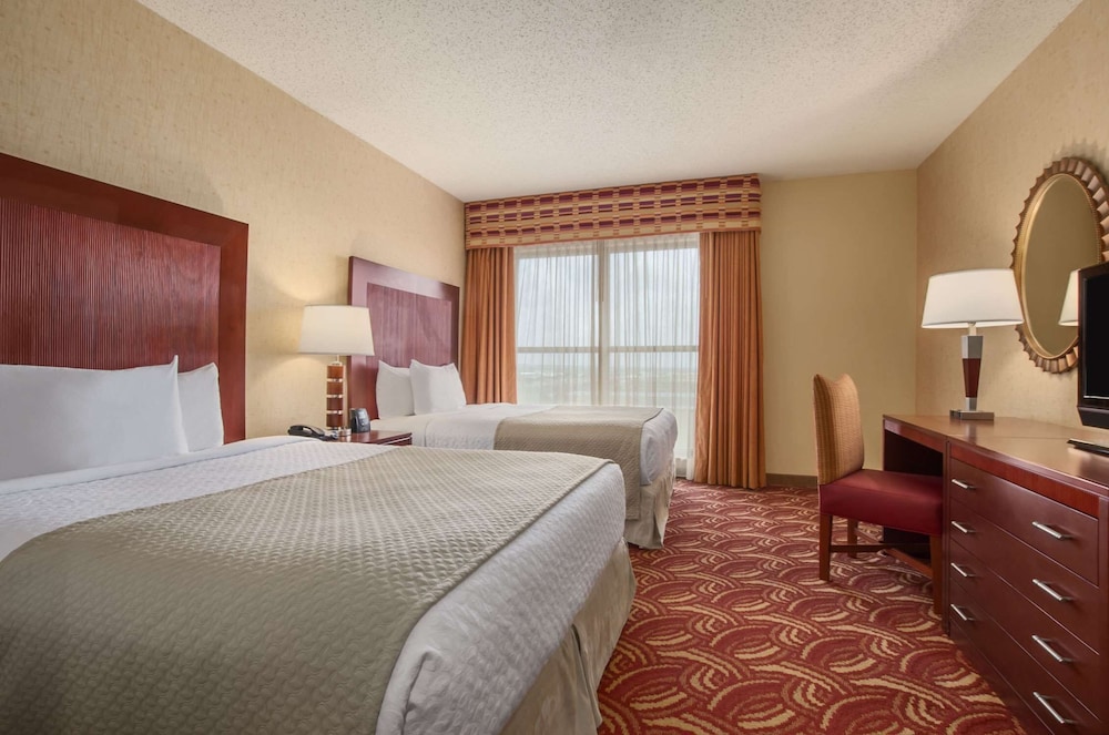 Embassy Suites by Hilton San Marcos Conference Center 16/76