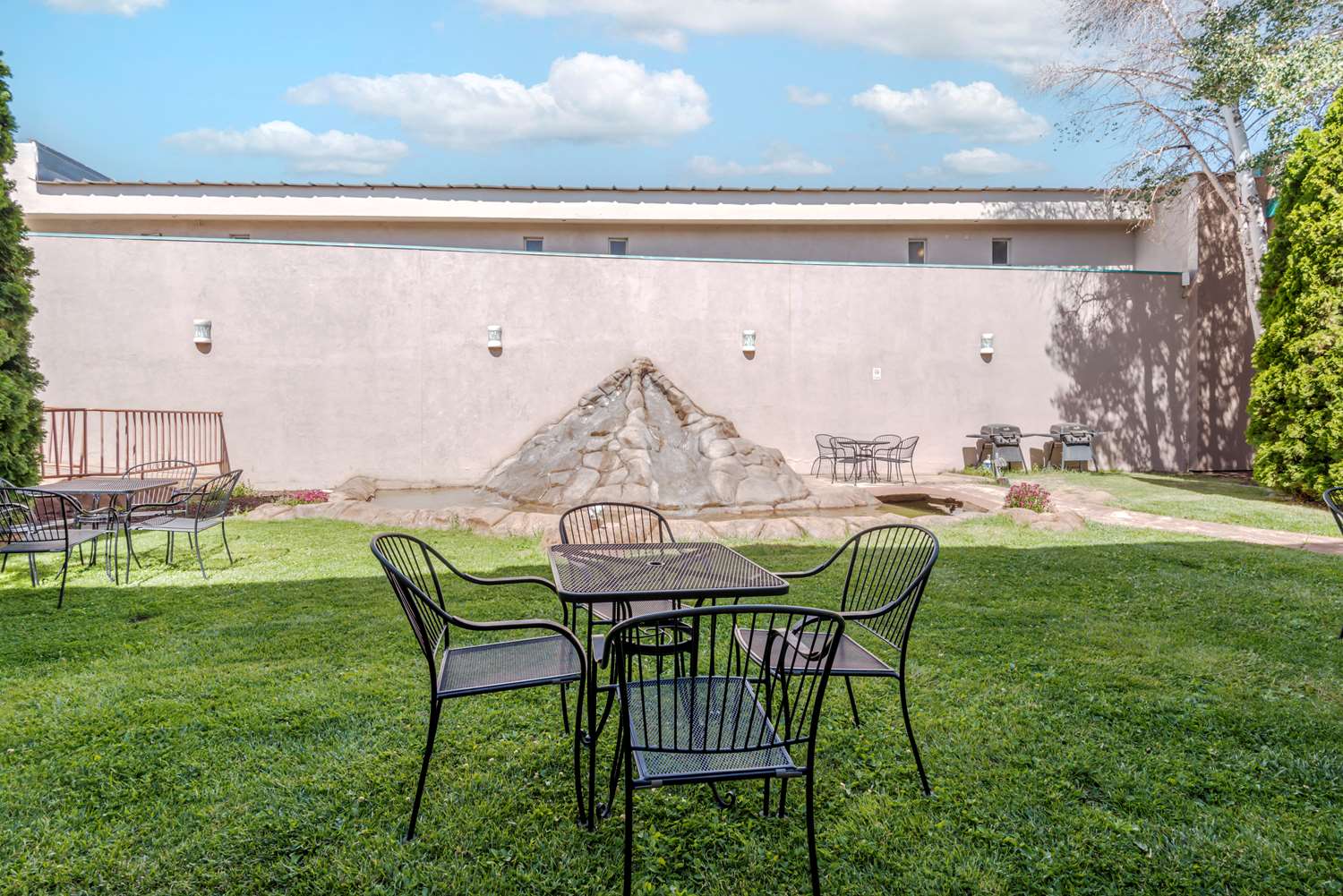 Turquoise Inn and Suites Cortez near Mesa Verde 36/42